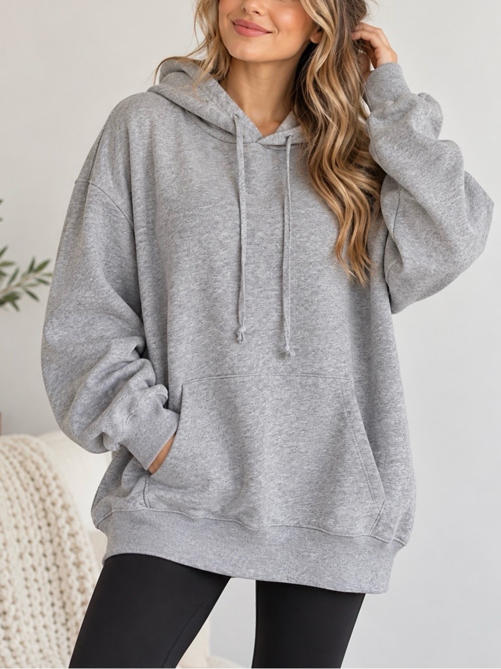 Aritzia Community™ Oversized Hoodie Sweater with Pocket – Heather Chrome -Size 1
